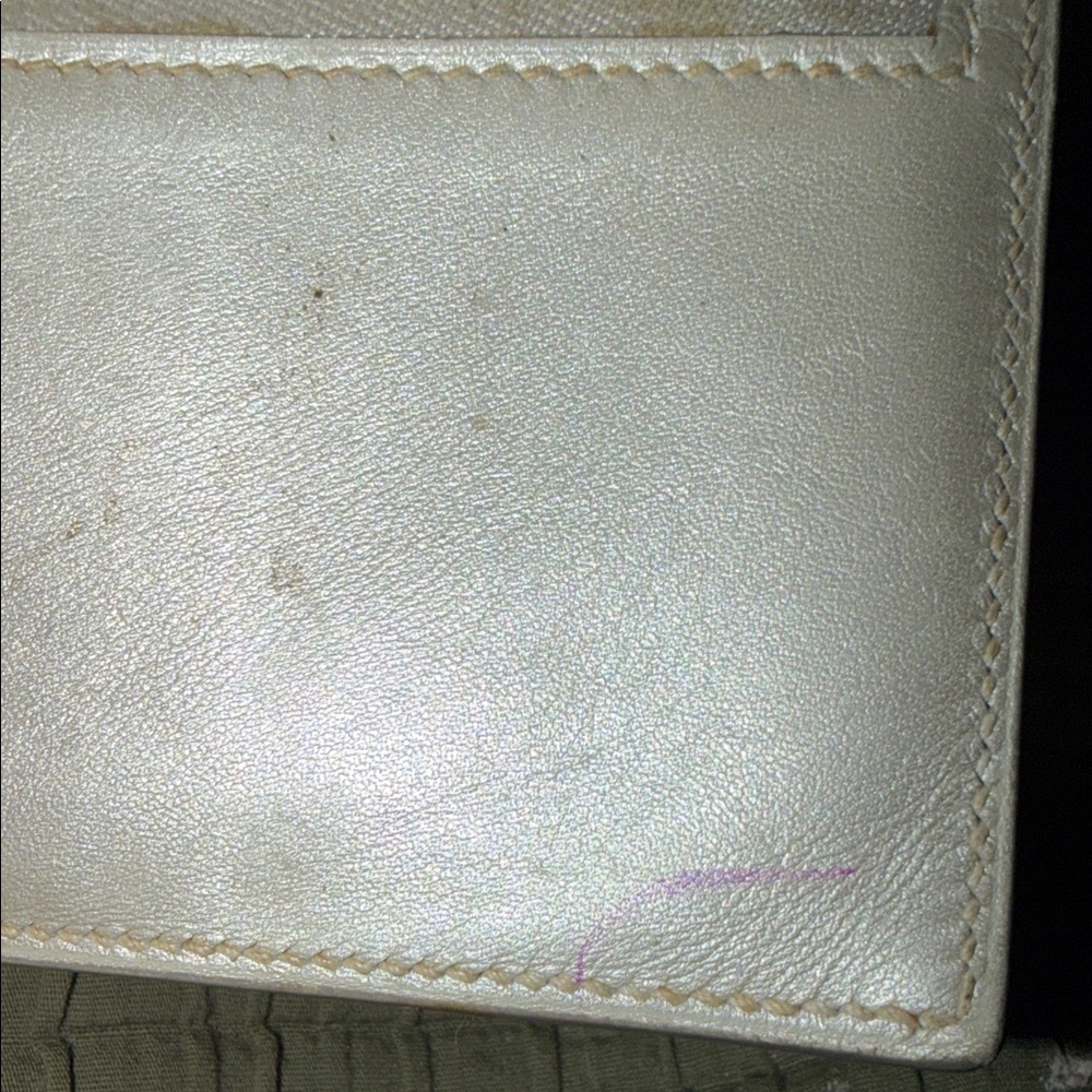 Hermès Metallic Silver Leather Bifold Wallet - Picture 8 of 14